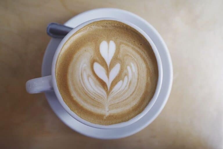 Milchkaffee: Der Genuss von Kaffee und Milch in perfekter Harmonie