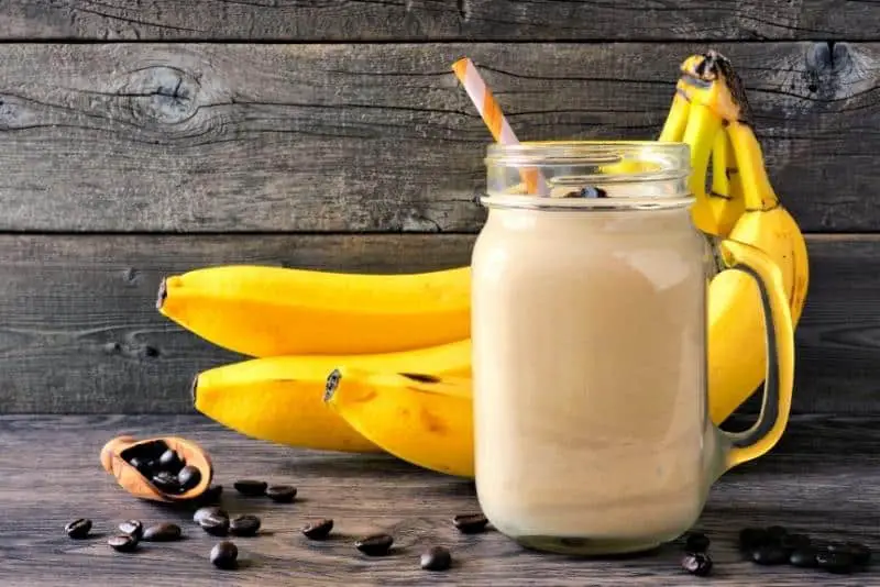Kaffee-Smoothie mit Banane und Vanille